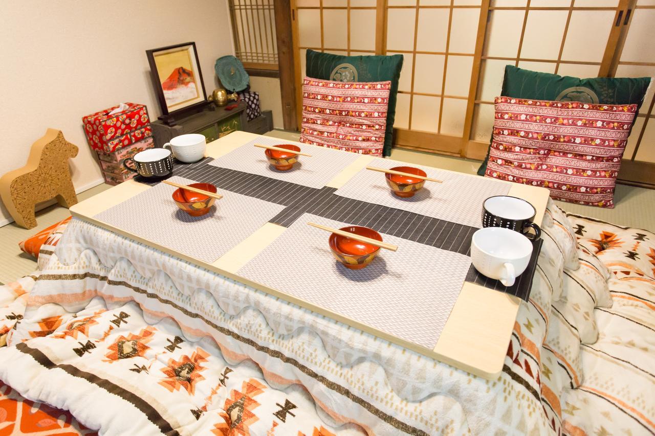 City Center 200 Years Old Traditional House Next To 2 Train Lines Kyoto Exterior photo